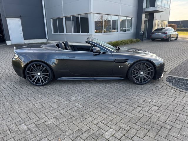 Aston Martin V12 Vantage Roadster Limited Edition Nr. 15/ 101