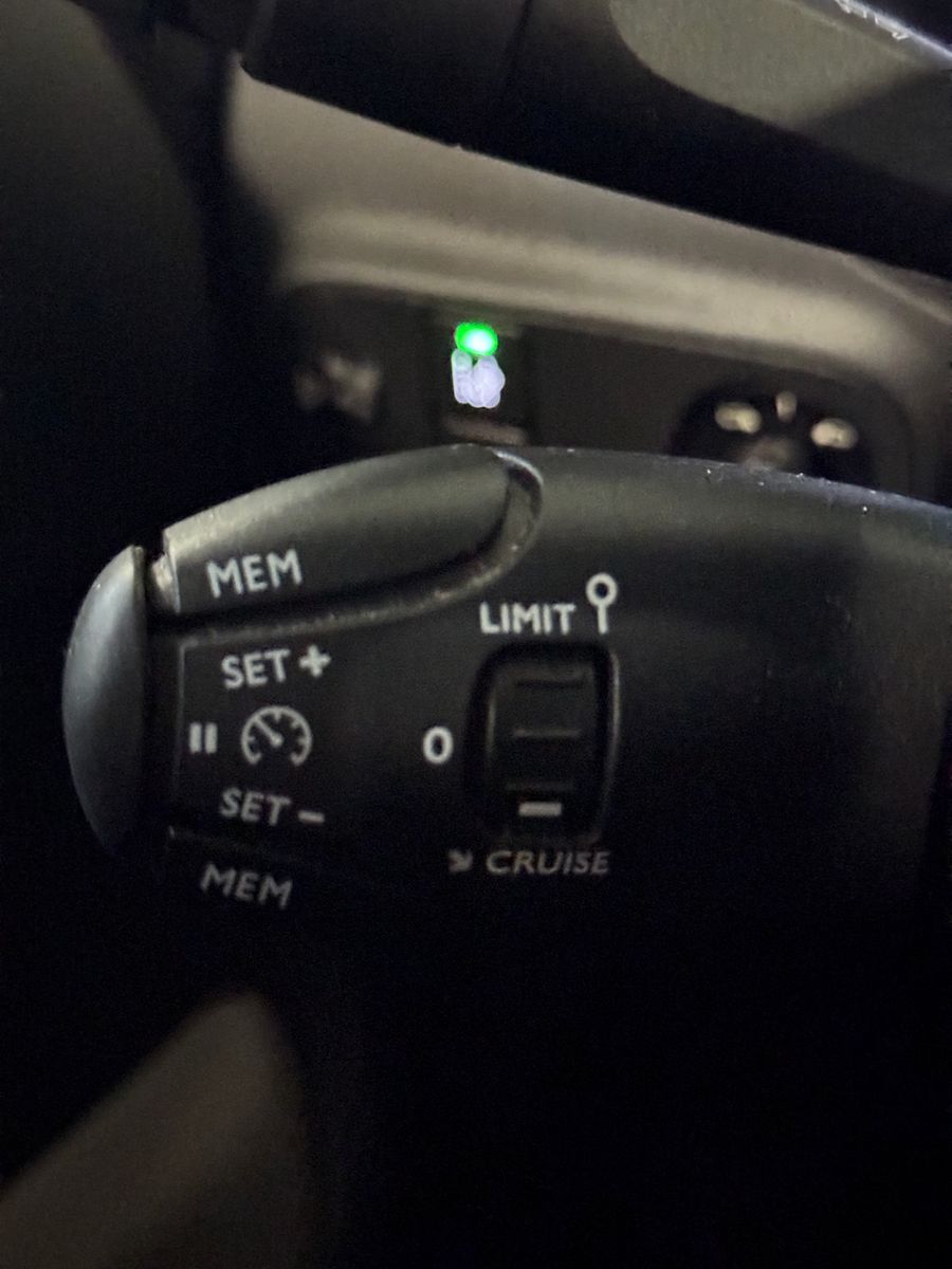 Fahrzeugabbildung Citroën C3 1.6 HDI FEEL COLOR STYLE PAKET NAVI LED VOLL
