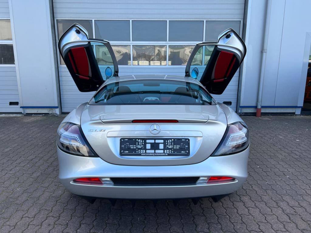 Mercedes-Benz SLR