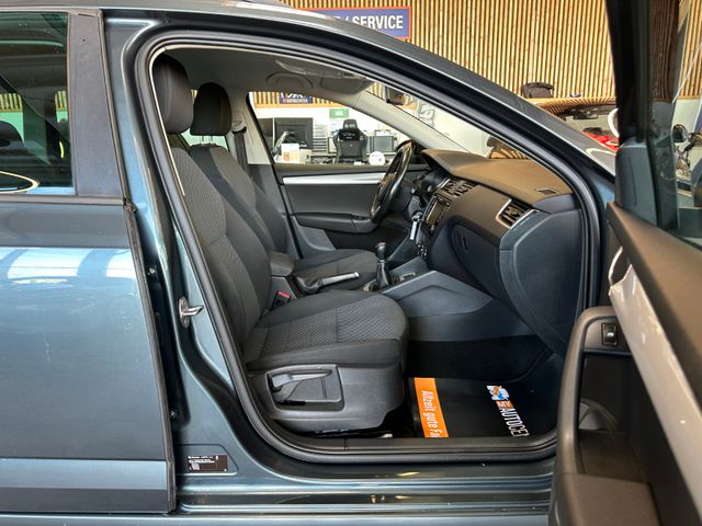 Skoda Octavia Combi Ambition *2. Hand*Klima*SmartLink*