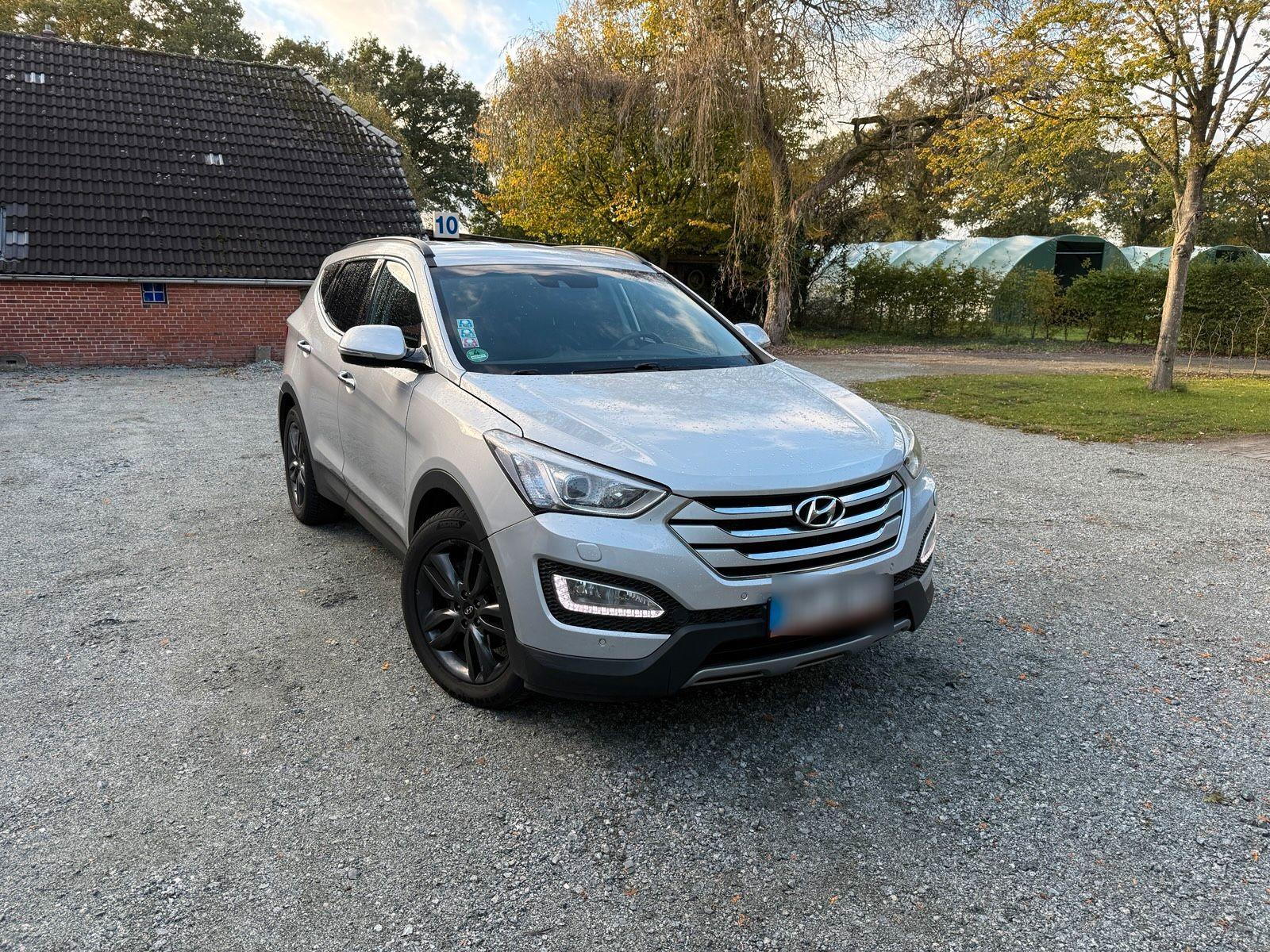 Hyundai SANTA FE