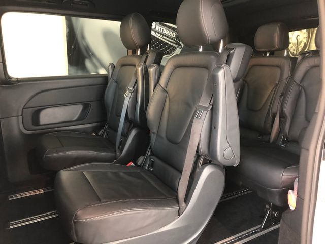 Fahrzeugabbildung Mercedes-Benz V 300 d EDITION 4M lang AMG Line/Night/AHK/Pano