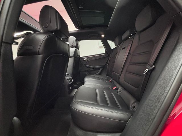 Porsche Macan*Automatik*Pano*Spur*CarPlay*SAGAS*18Wege*
