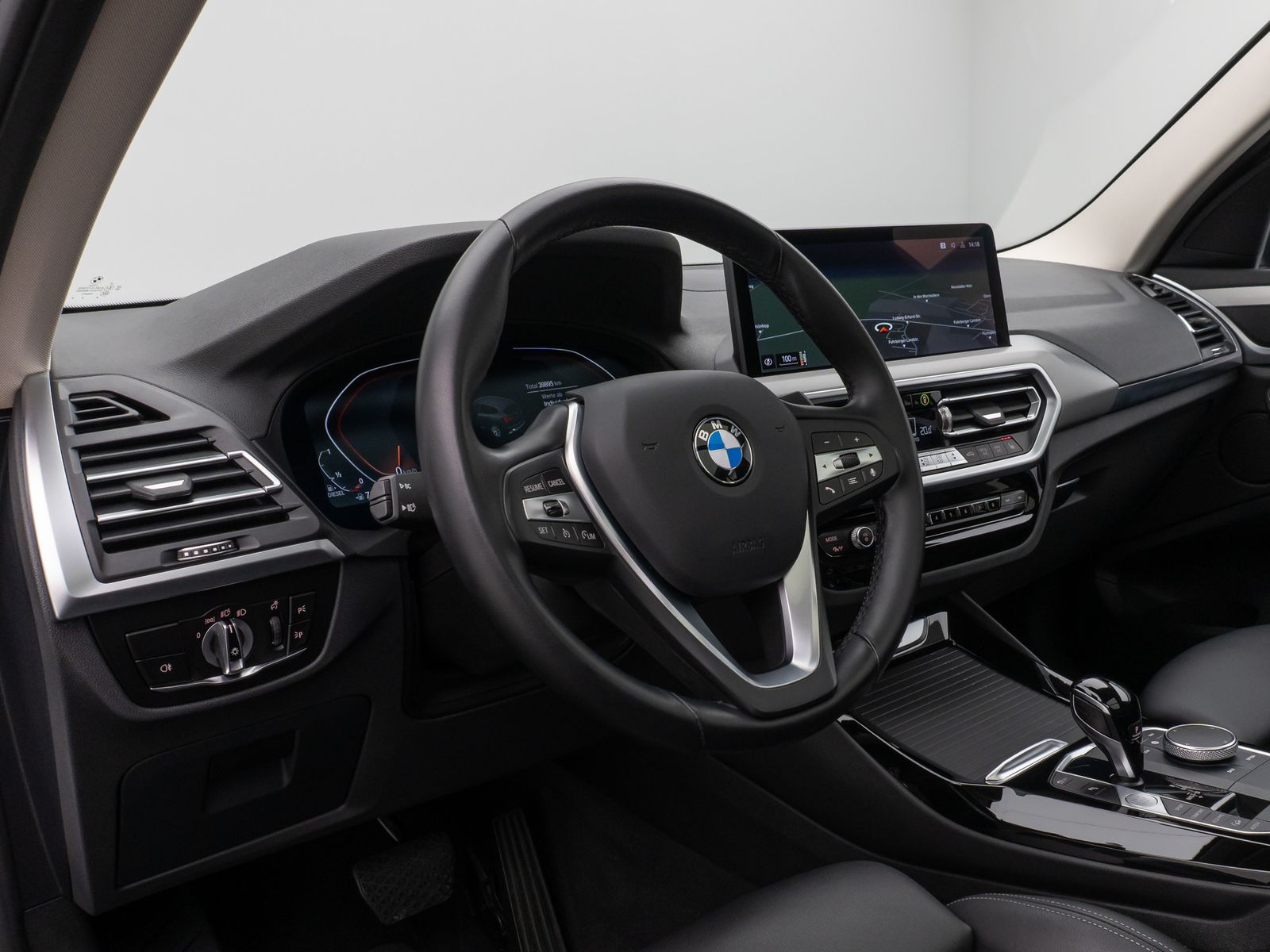 Fahrzeugabbildung BMW X3 xD20d Panorama Kamera DAB HiFi Komfort Alarm