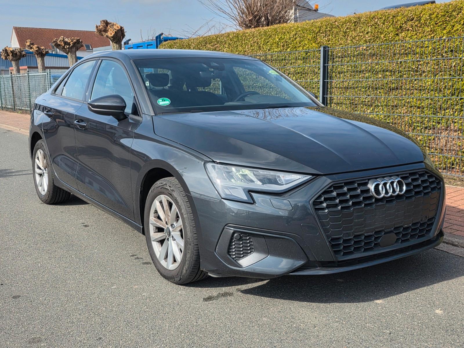 Audi A3 30 TDI S tronic Limousine  Sportback/065