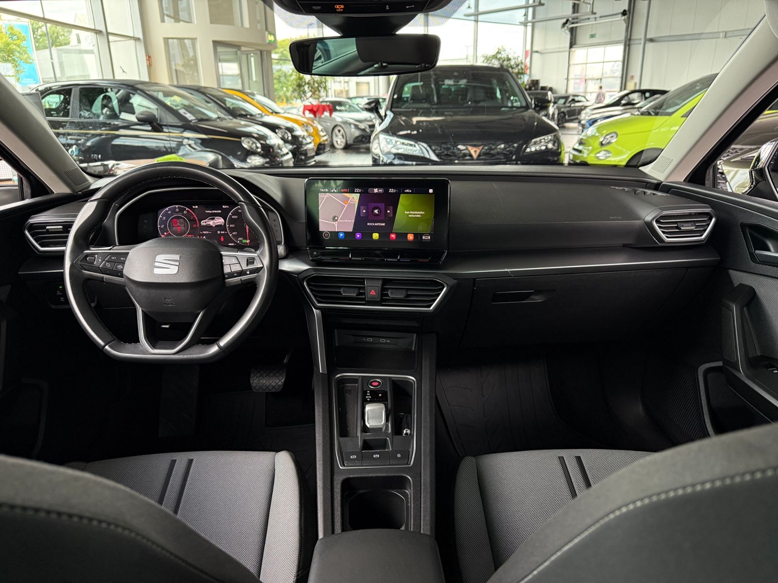 Fahrzeugabbildung SEAT Leon Sportstourer Style LED NAVI ALU