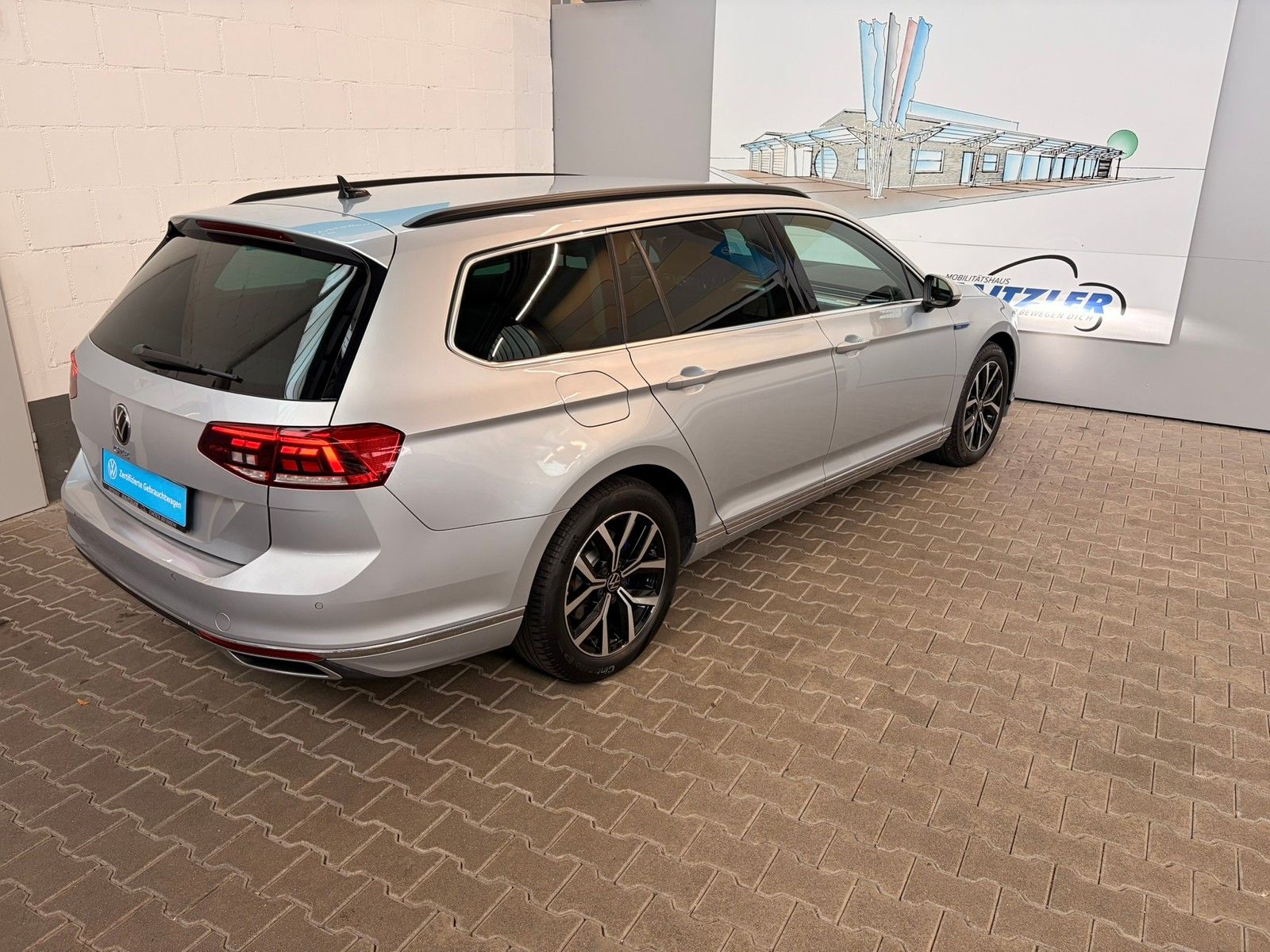 Fahrzeugabbildung Volkswagen Passat Var. 1,4 eHybrid GTE +ACC+LED+AHK +Kamera