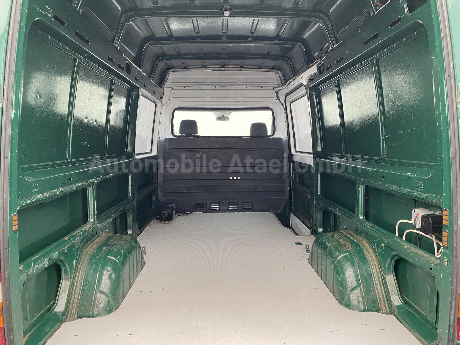 Fahrzeugabbildung Mercedes-Benz Sprinter 310D Automatik *Behörde/Camper* 5767