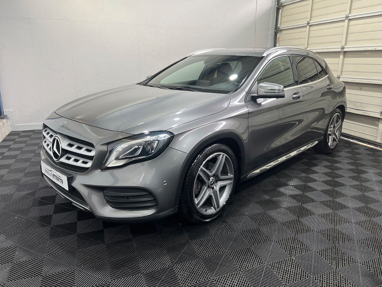 Gebrauchtwagen Mercedes-Benz GLA 220 GLA 220 AMG-Line 4Matic *RFK*SHZ*5Jahre Garantie in Nürnberg