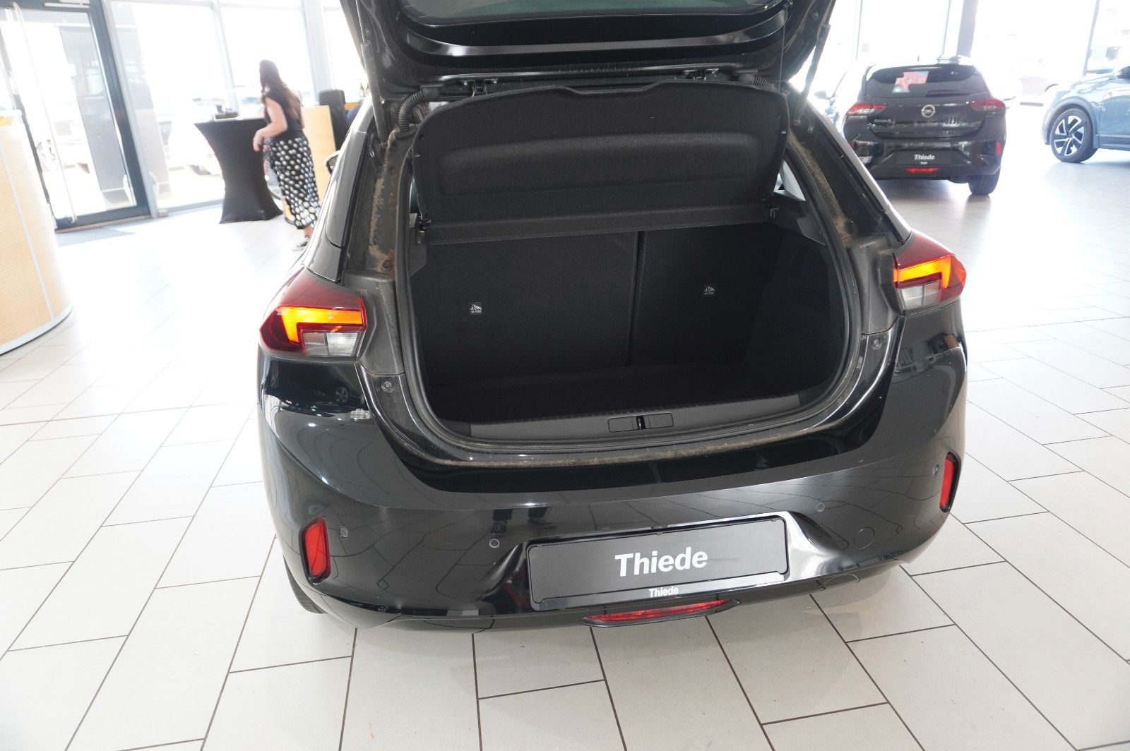 Fahrzeugabbildung Opel Corsa-e F ELEGANCE 3-PHASIG NAVI/LED/KAMERA/DAB+