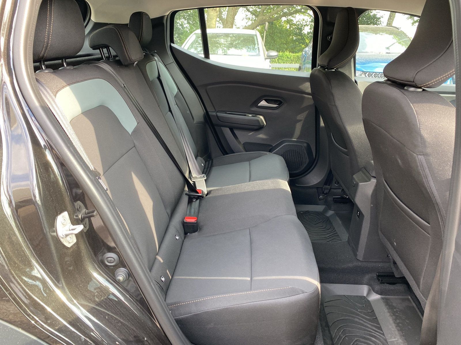 Dacia Sandero - Bild 12