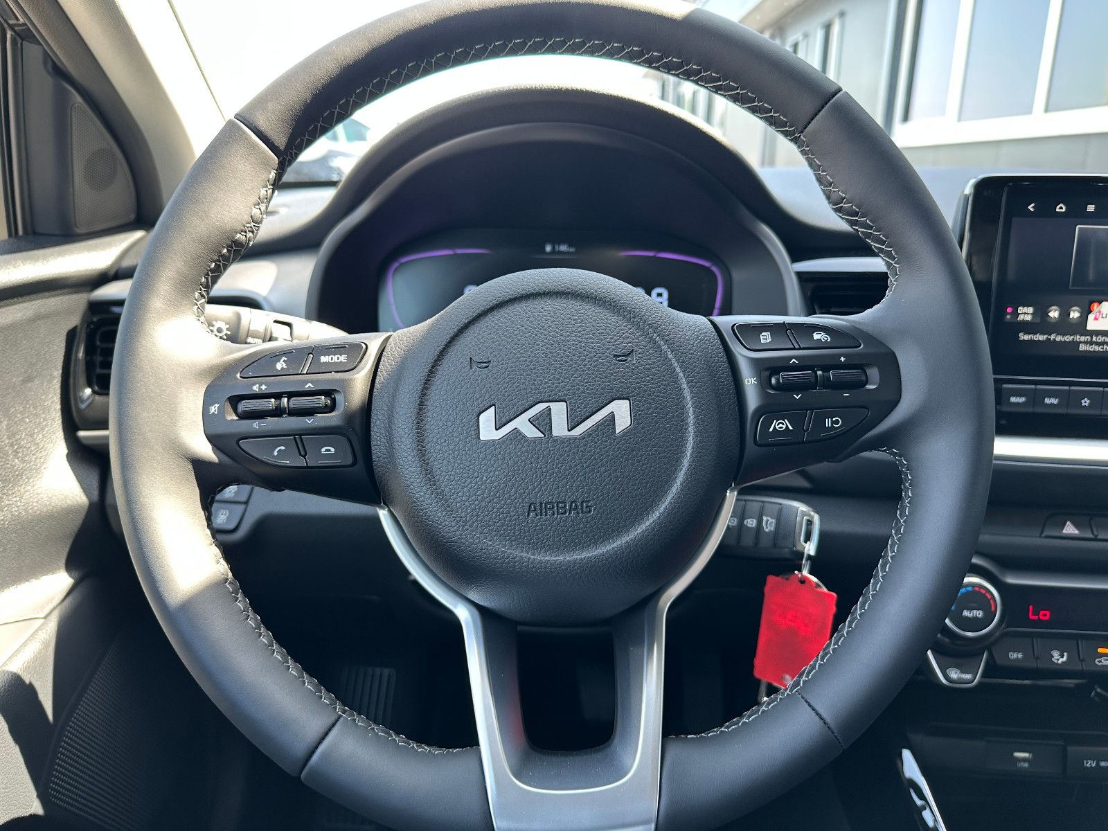 Fahrzeugabbildung Kia Stonic 1.0T MT 100 VISION  NAVI SITZHZG.