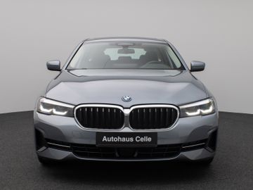 Fahrzeugabbildung BMW 530e xD Pano Kamera DAB HiFi Adapt. Fahrwerk 19"