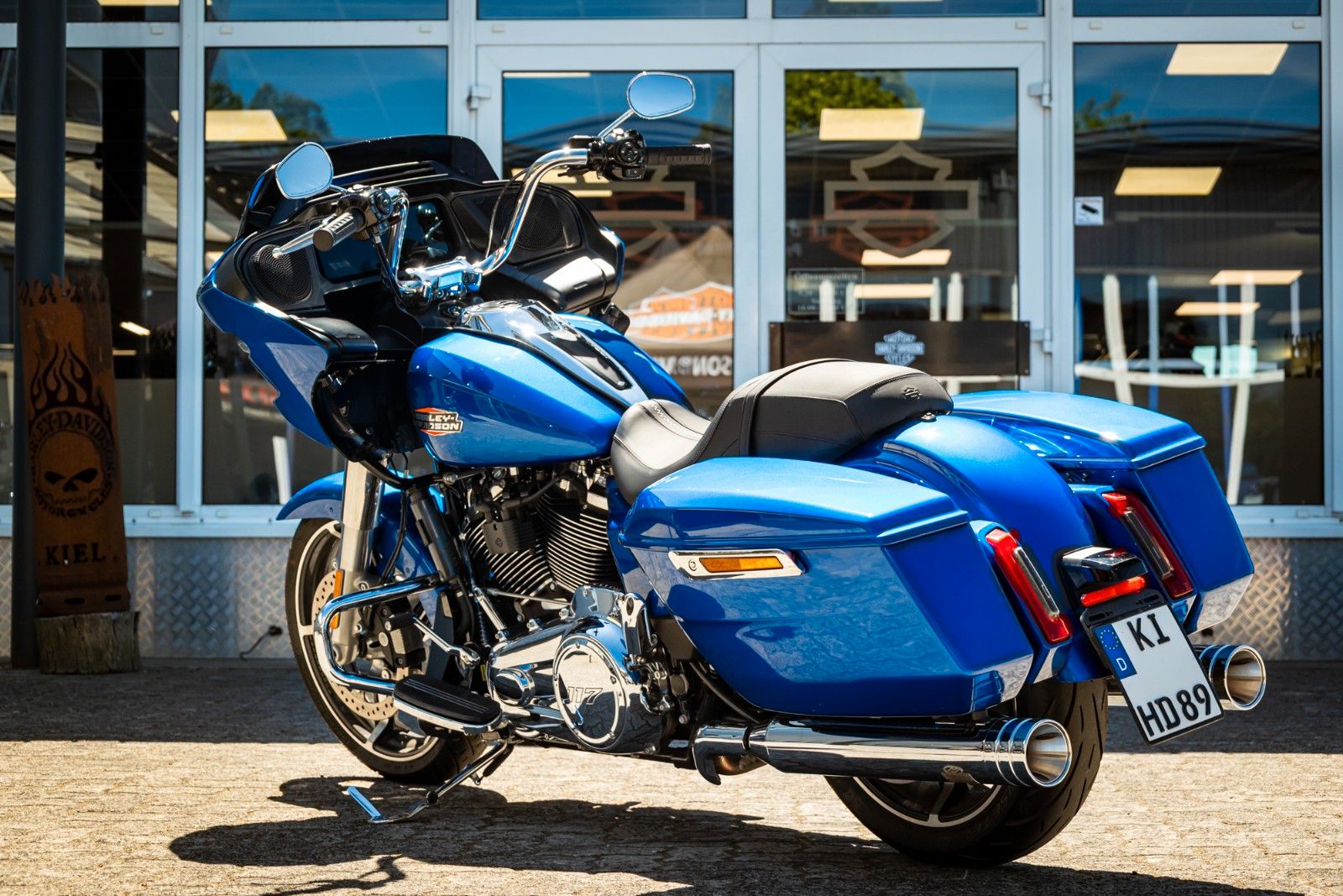 Fahrzeugabbildung Harley-Davidson ROAD GLIDE FLTRX 117 cui - Jekill & Hyde -