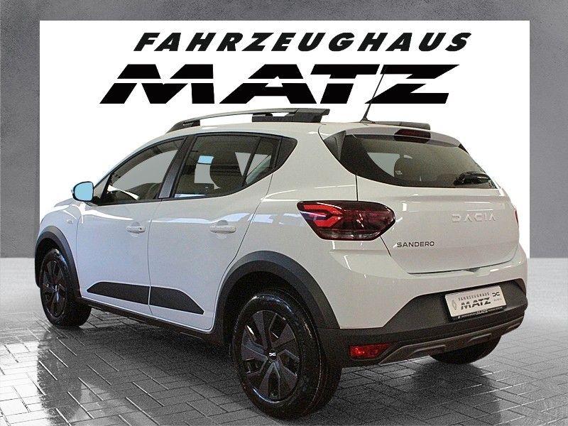Fahrzeugabbildung Dacia Sandero TCe 90 Stepway auto Expression*Winterp.*
