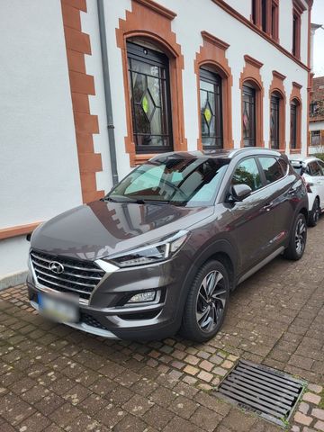 Hyundai Tucson Premium 2WD Automatik