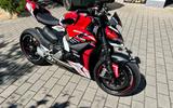 Ducati Streetfighter  V2 Viel Zubehör Garantie  - DUCATI STREETFIGHTER V2 S