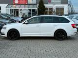 Skoda Octavia 1.8 TSI Combi Style*AUTOMATIK*CAR-PLAY* - Skoda Octavia Style mit Benzin-Antrieb