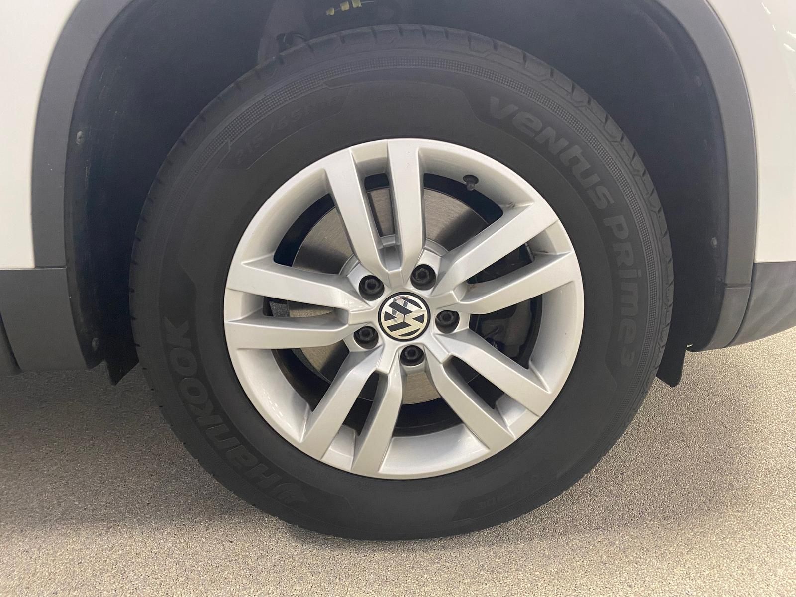 Fahrzeugabbildung Volkswagen Tiguan 1.4 16V TSI 1390 ccm
