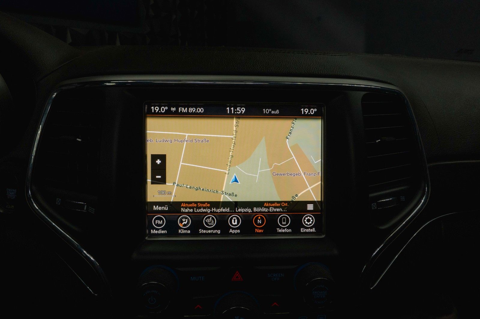 Fahrzeugabbildung Jeep Grand Cherokee 5.7 V8 SRT OVERLAND *Pano*ACC*19%