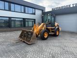 Case 121E Serie 3 - Case Schlepper