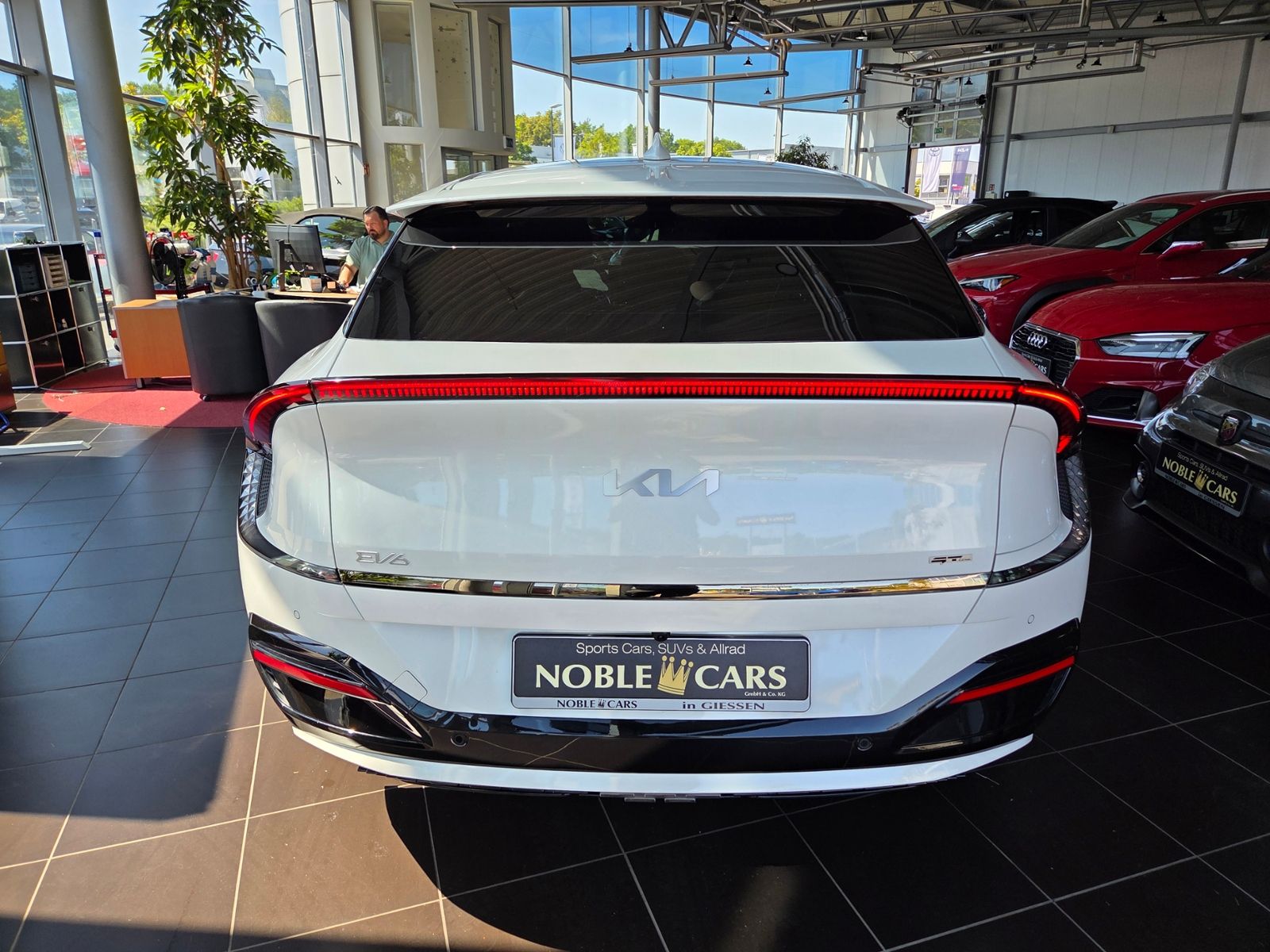 Fahrzeugabbildung Kia EV6 GT-Line 77,4 kWh 2WD WP MERIDIAN HUD 360°