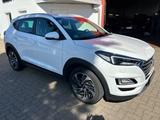 Hyundai Tucson Premium 2WD/2HD/NAVI/SHZ/TEMP/KAM - Hyundai Gebrauchtwagen in Lübeck