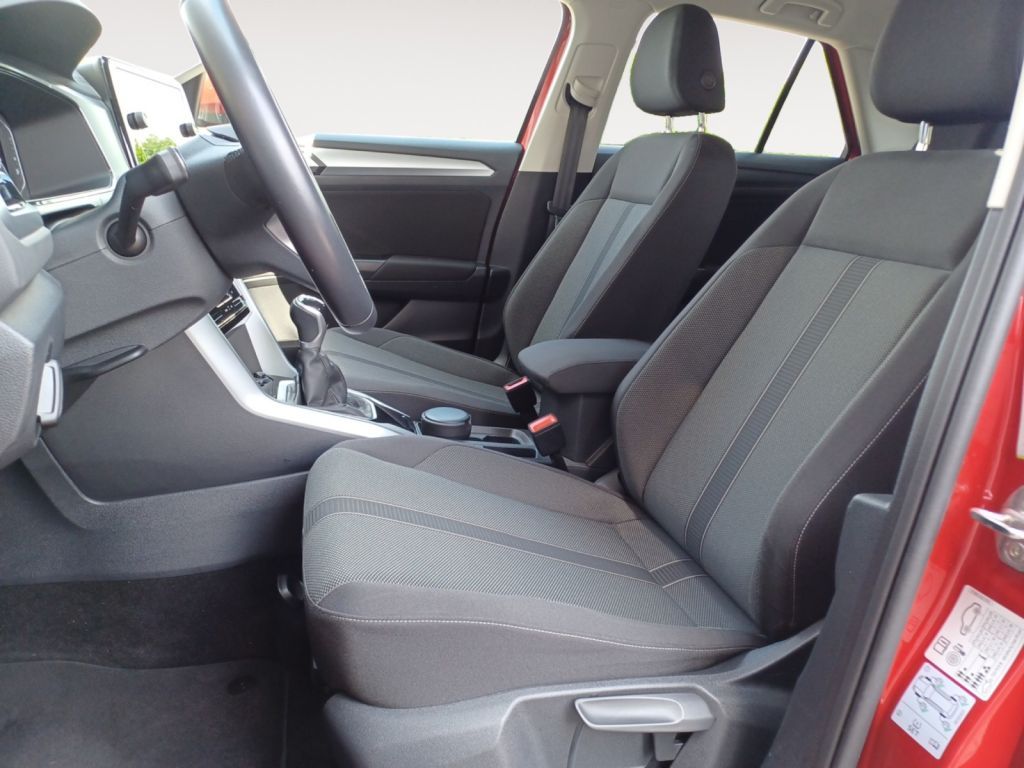 Fahrzeugabbildung Volkswagen T-Roc 1.0 TSI OPF Life Navi, Shzg, ACC uvm.