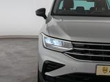 Volkswagen Tiguan 2.0 TDI Urban Sport 4Motion LED+NAVI+AHK+ - Volkswagen Tiguan mit Diesel-Antrieb: Silber, mit Klimaanlage