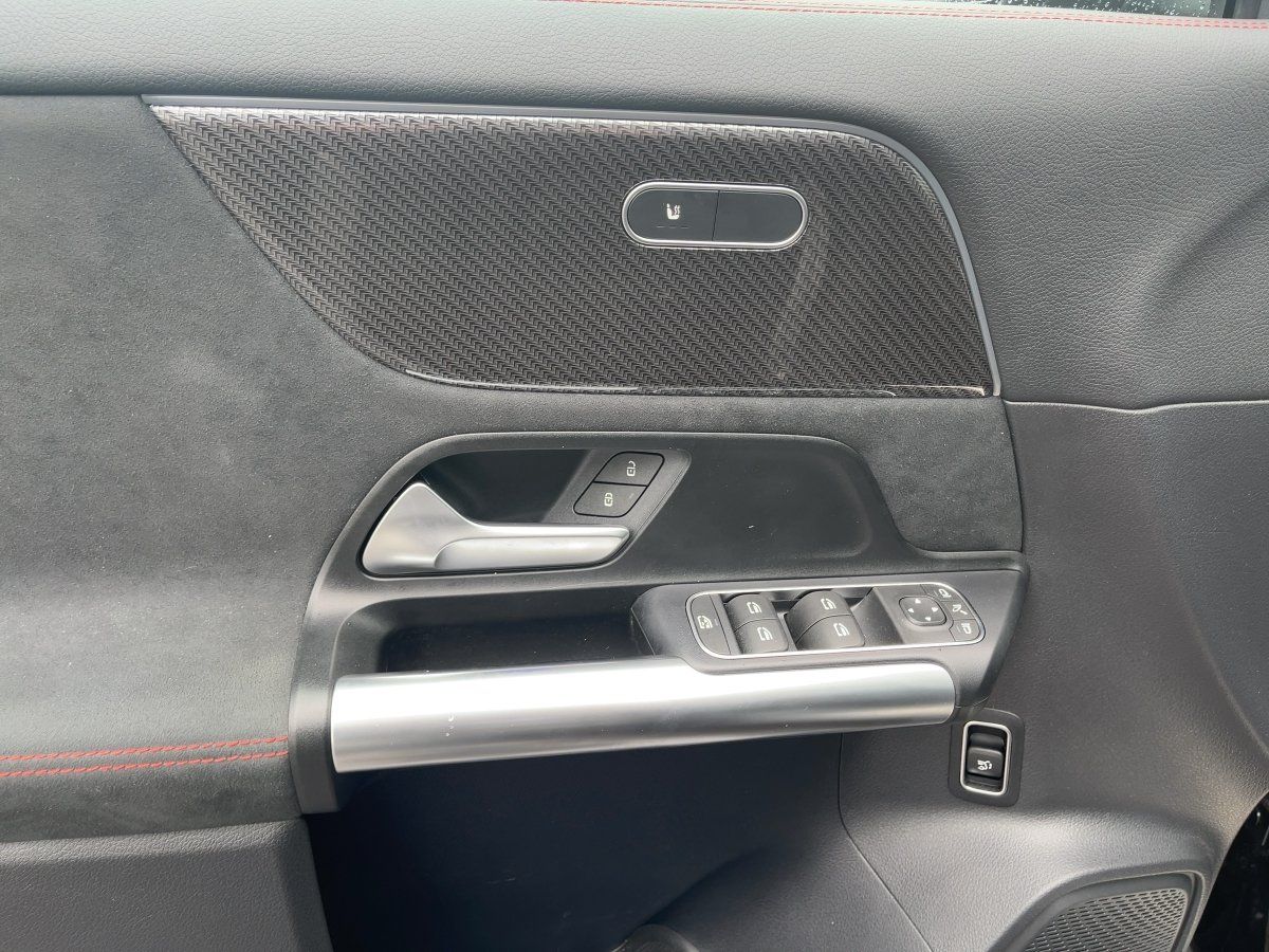 Fahrzeugabbildung Mercedes-Benz GLA 200 d AMG/Night/Pano/Kamera/AHK