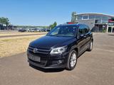 Volkswagen Tiguan Lounge Sport &Style BMT/Panorama/75000km - VW Tiguan Gebrauchtwagen in Köln