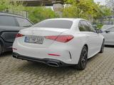Mercedes-Benz C 180 AMG-Sport/360/Pano/Burm/Night/Distr/18' - Mercedes-Benz C 180 mit Benzin-Antrieb: Schiebedach