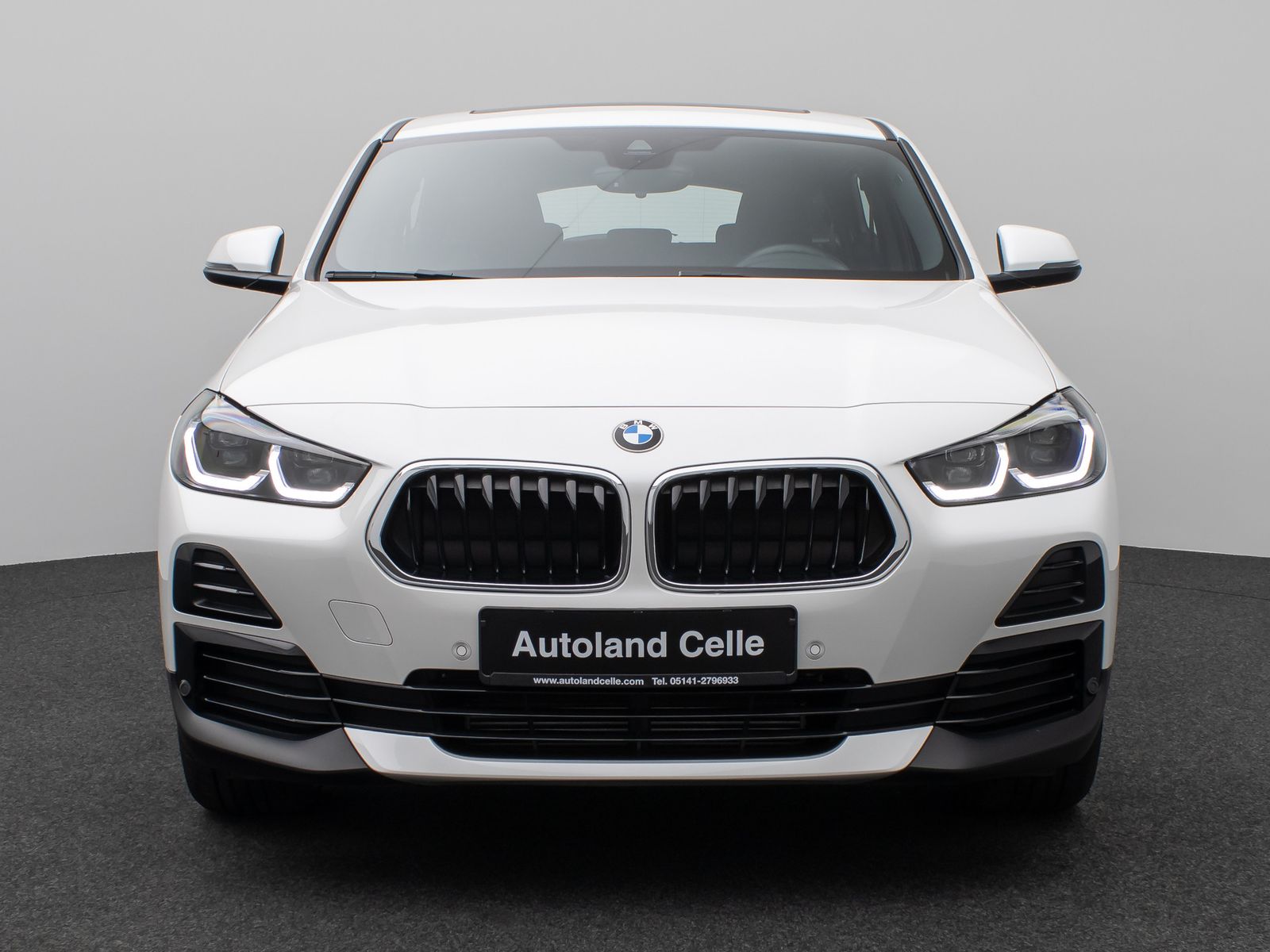 Fahrzeugabbildung BMW X2 sD18i Panorama Kamera DAB HiFi Komfort MSport