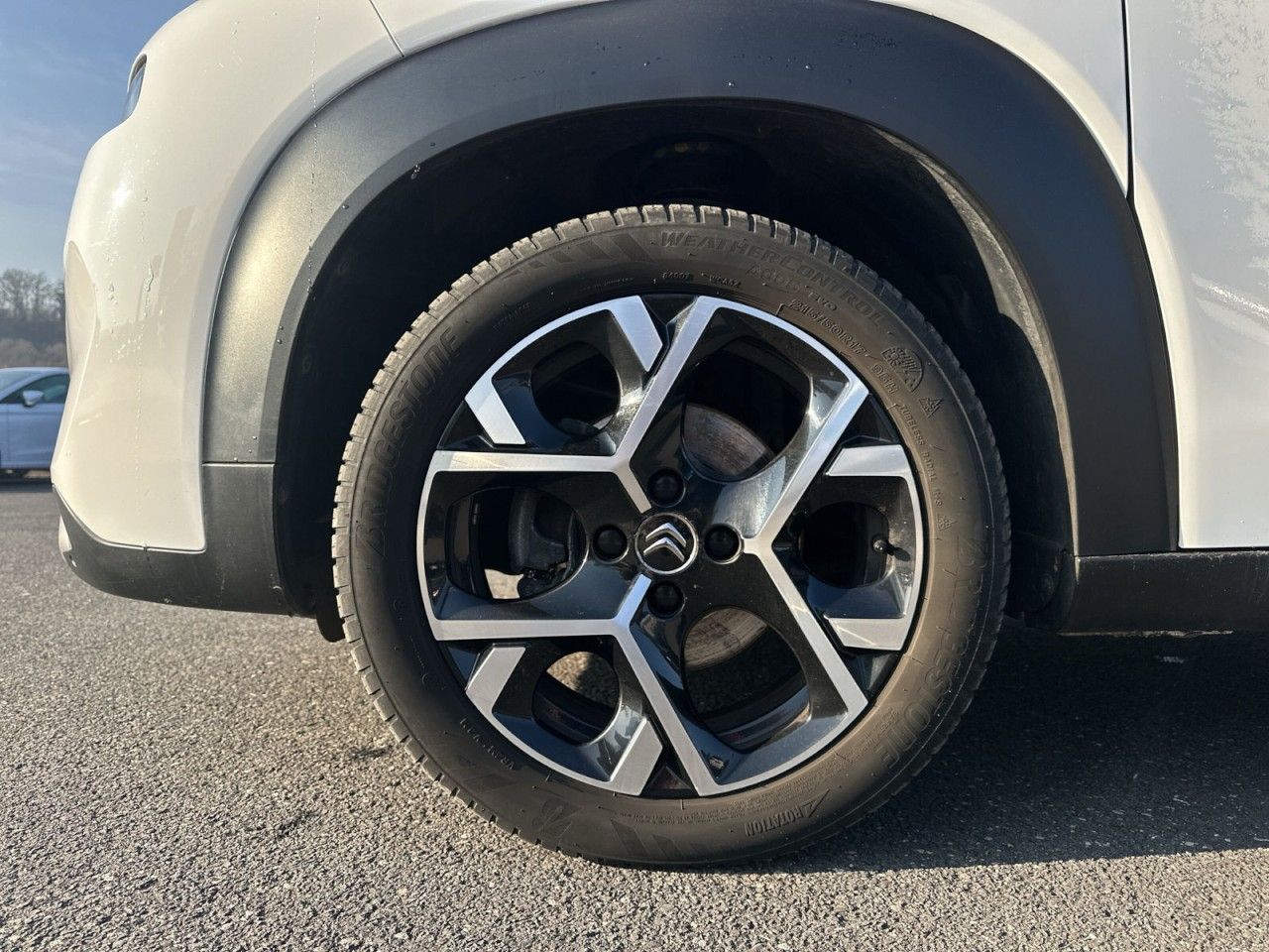 Fahrzeugabbildung Citroën C3 Aircross PureTech 130 EAT6 Shine Pack