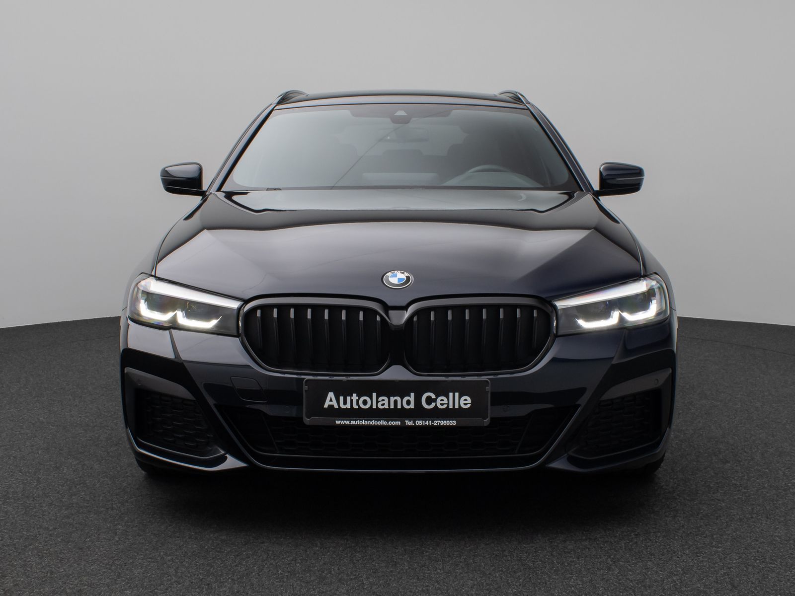 Fahrzeugabbildung BMW 540d xD M Sport Panorama DAB B&W Fernlichtassist