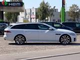 Jaguar XF 25d Sportbrake R-Sport AWD LED Pano Leder AHK - Jaguar XF aus 2018