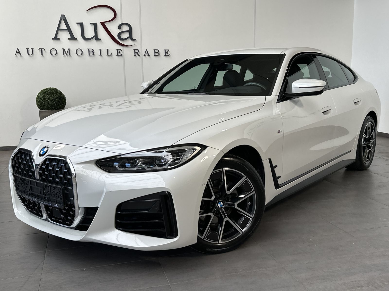 Fahrzeugabbildung BMW 420d Gran Coupé xDrive M-Sport NAV+LED+H&K+KAMER
