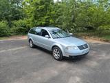 Volkswagen VW Passat 1,9 Diesel - Volkswagen Passat aus 2002: Kombi
