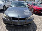 BMW 320 3 Limousine 320i - BMW 320 aus 2007: 320i