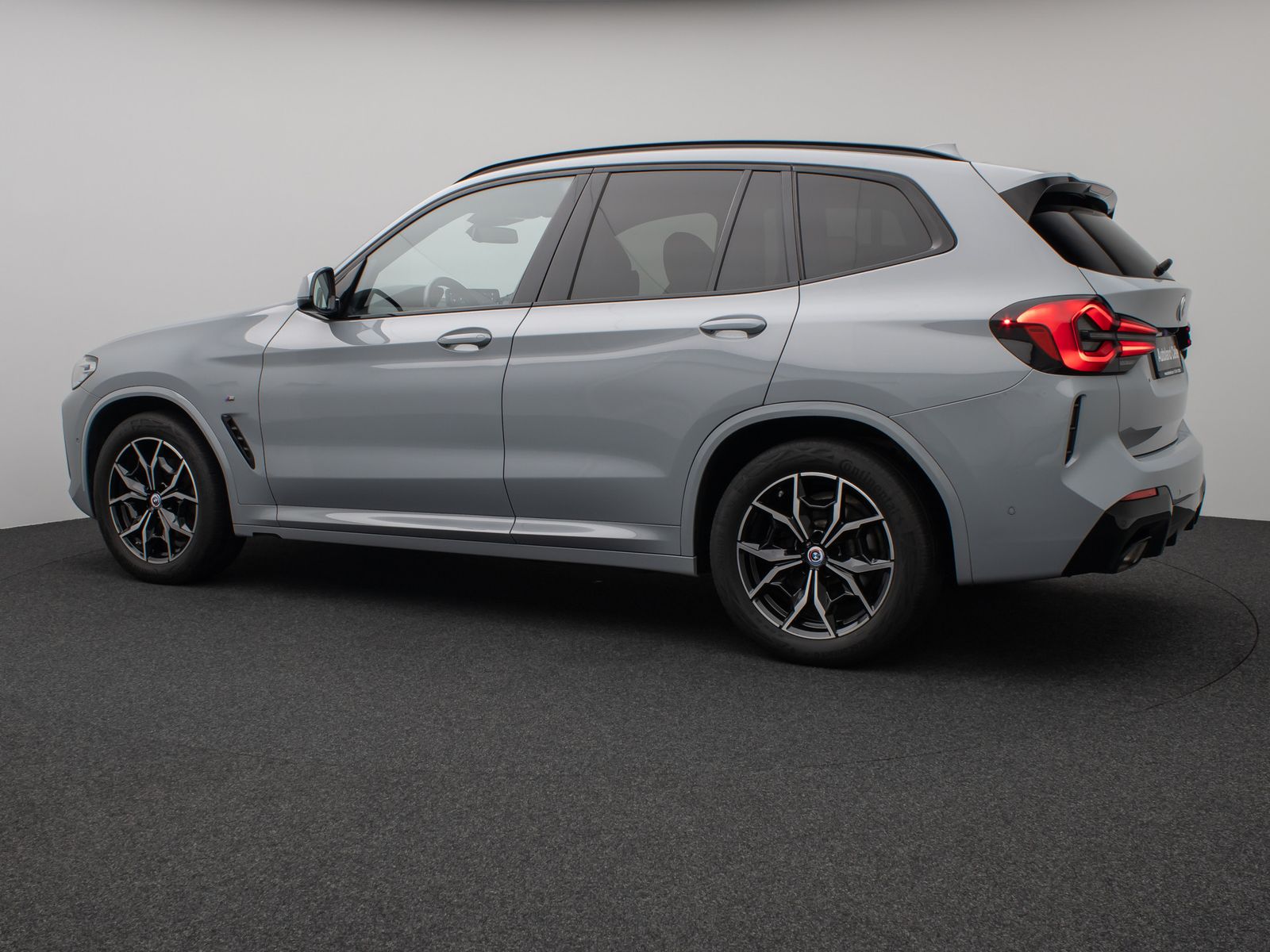 Fahrzeugabbildung BMW X3 xD20d M Sport Kamera DAB HiFi AHK Komfort 19"