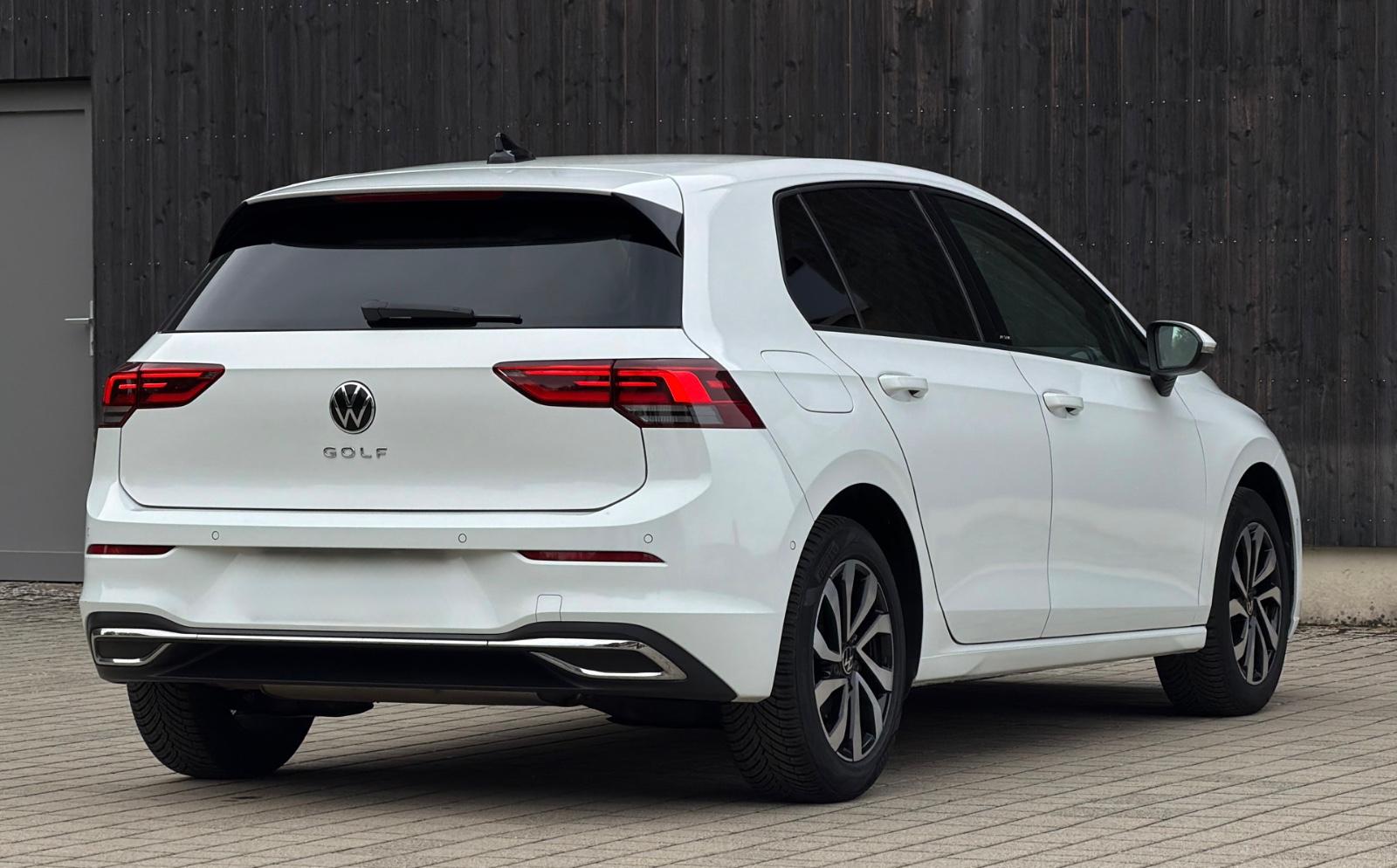 Volkswagen Golf 1.5 TSI ACTIVE HUD STHZ TÜV neu, миниатюра 3