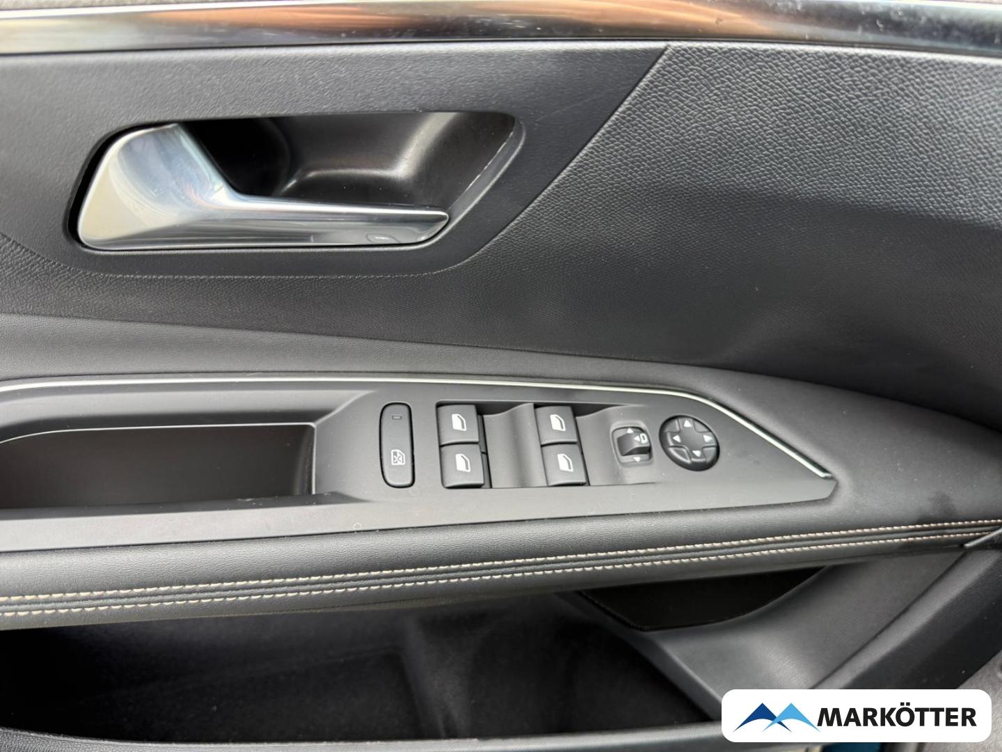 Peugeot 3008 GT ACC/BLIS/CAM/DAB/LED/NAVI/PDC/SHZ