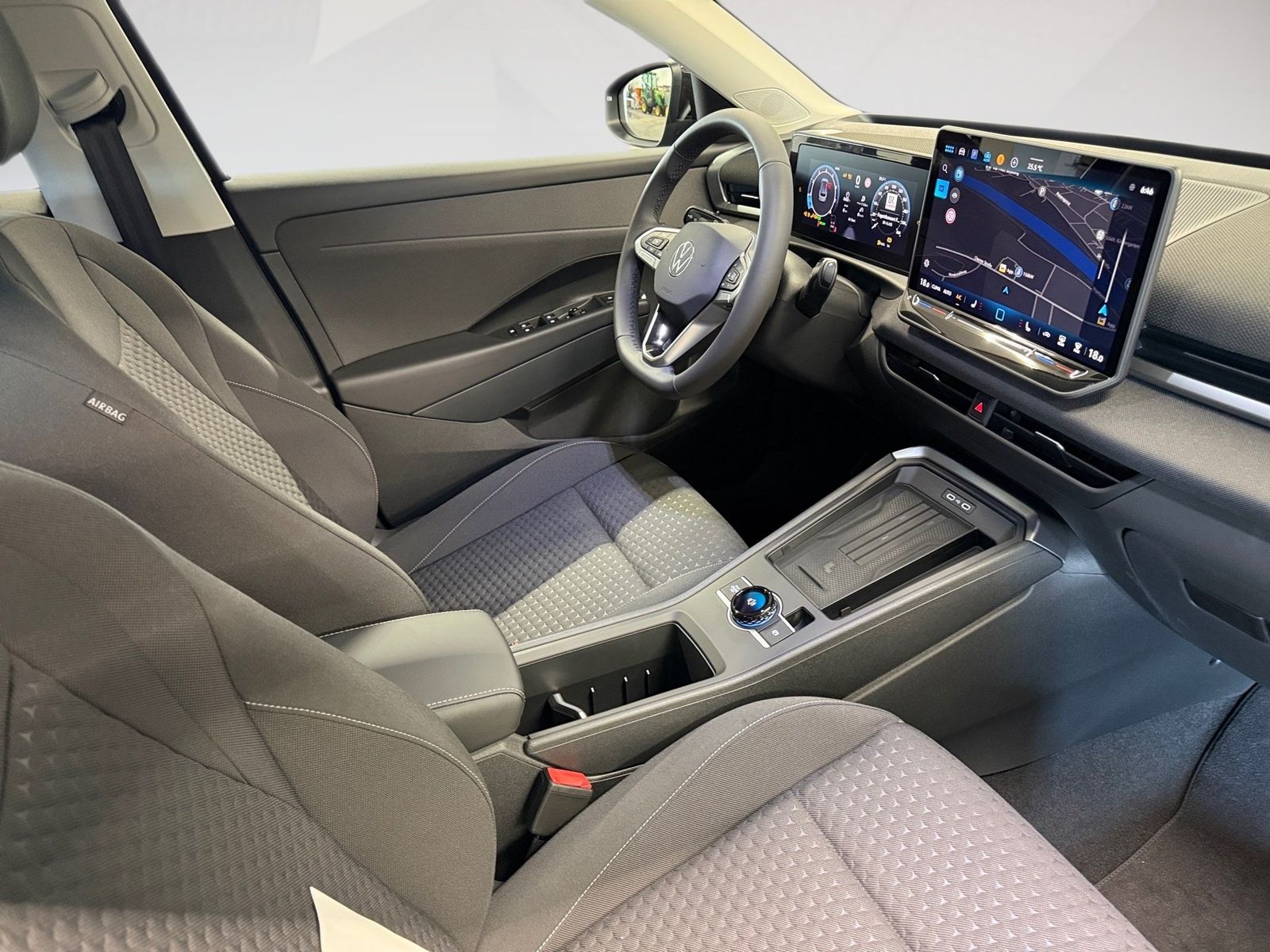 Volkswagen T-Roc - Bild 9