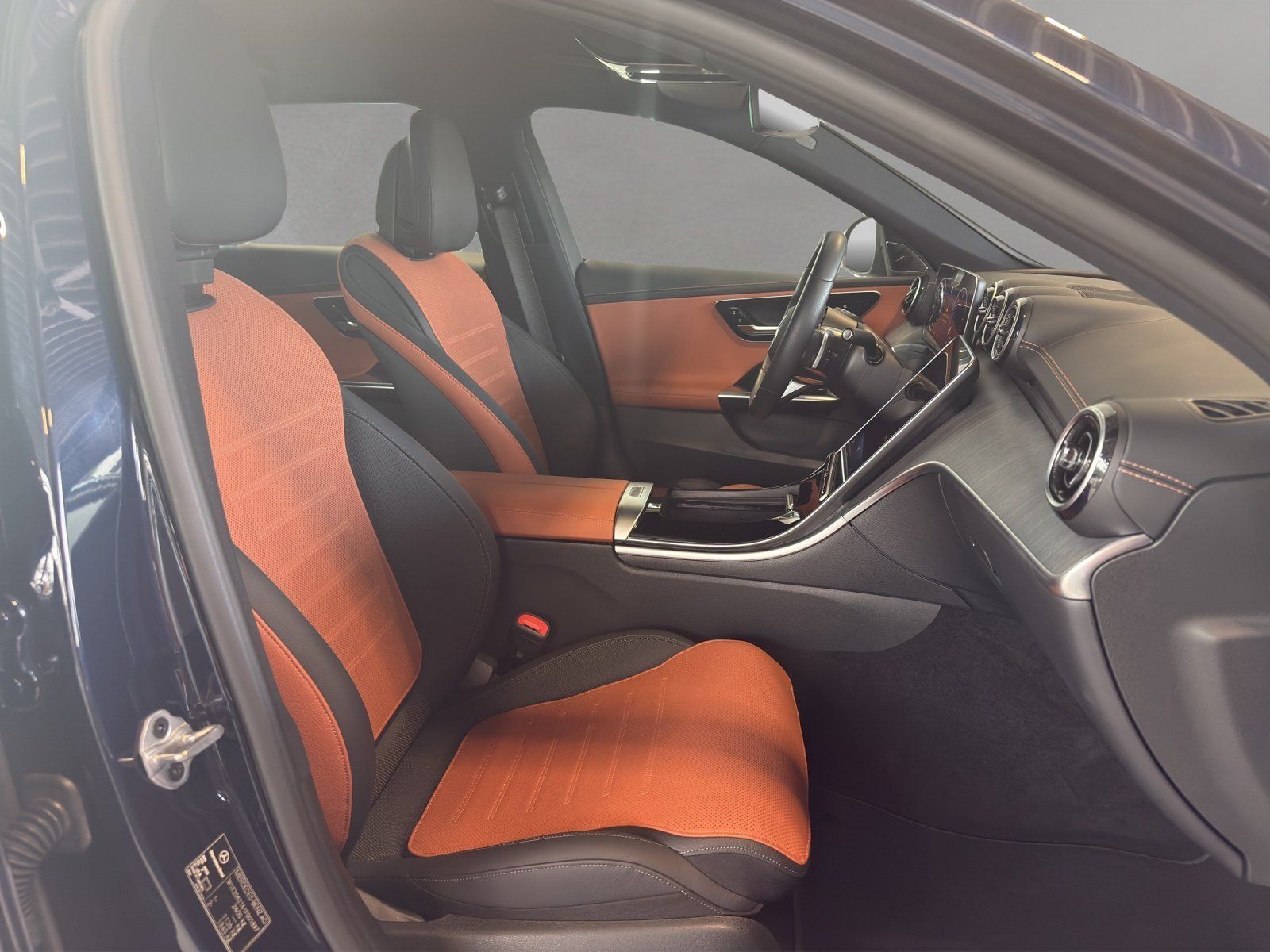 Fahrzeugabbildung Mercedes-Benz C220d T AMG Sitzklima SoundKomfort 19"Viel Burme