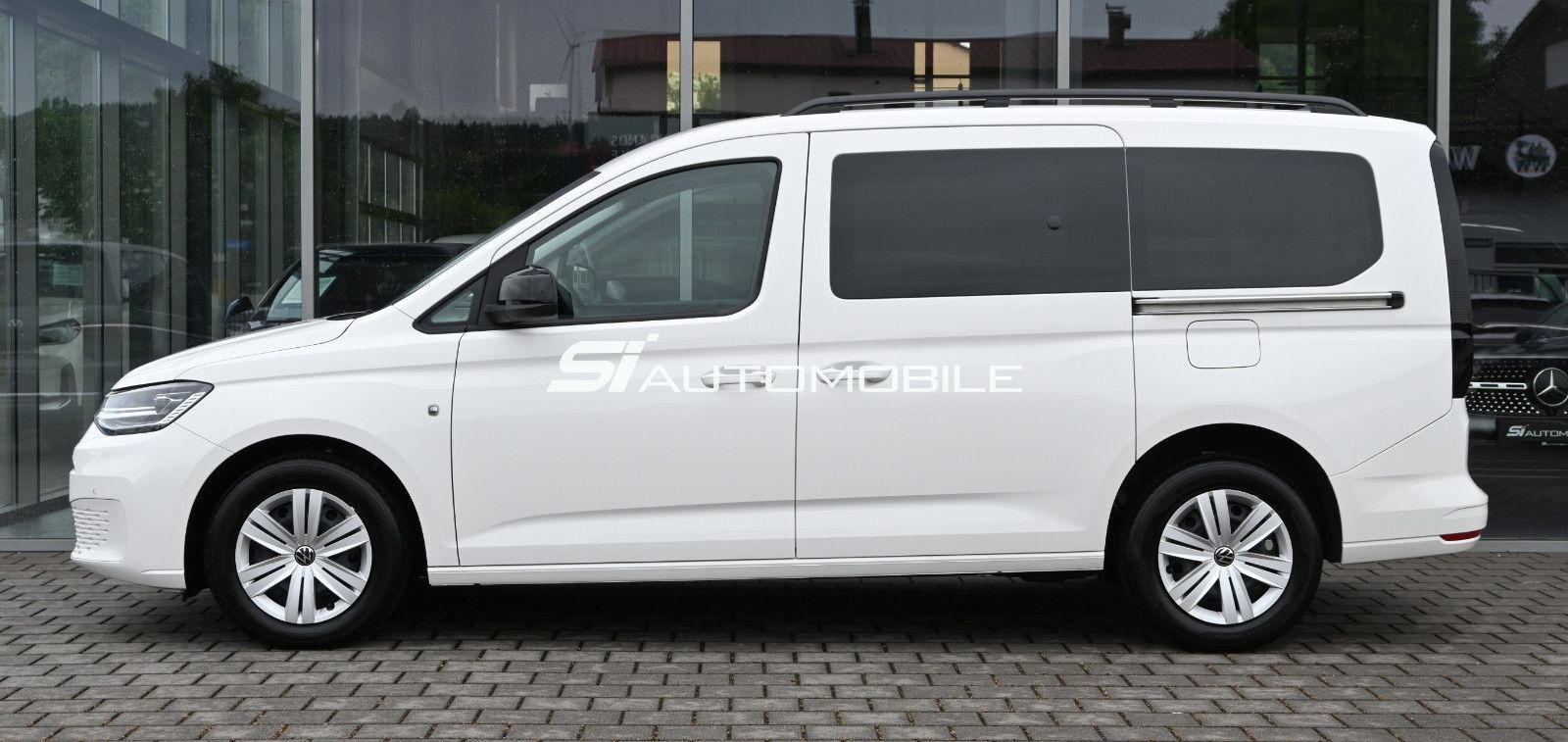 Fahrzeugabbildung Volkswagen Caddy Maxi 2.0 TDI DSG °ACC°AHK°LED°KAMERA°8FACH