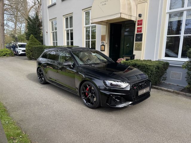 AUDI RS4 Avant 2.9 TFSI, Competition Bucket seats