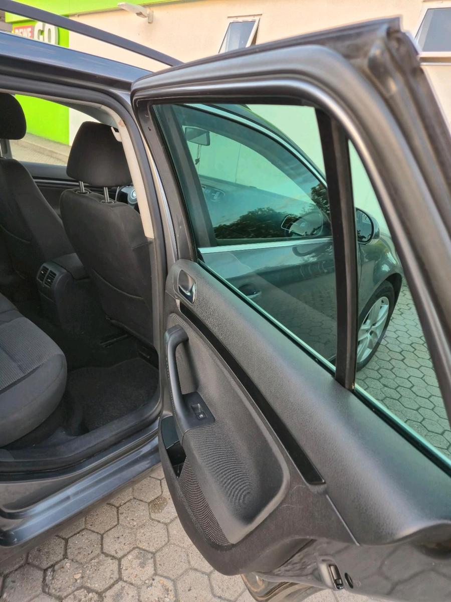 Volkswagen Golf 2010 — photo 15