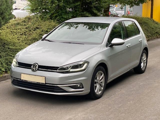Volkswagen Golf 1.6 TDI BMT Comfortline Navi LED AHK