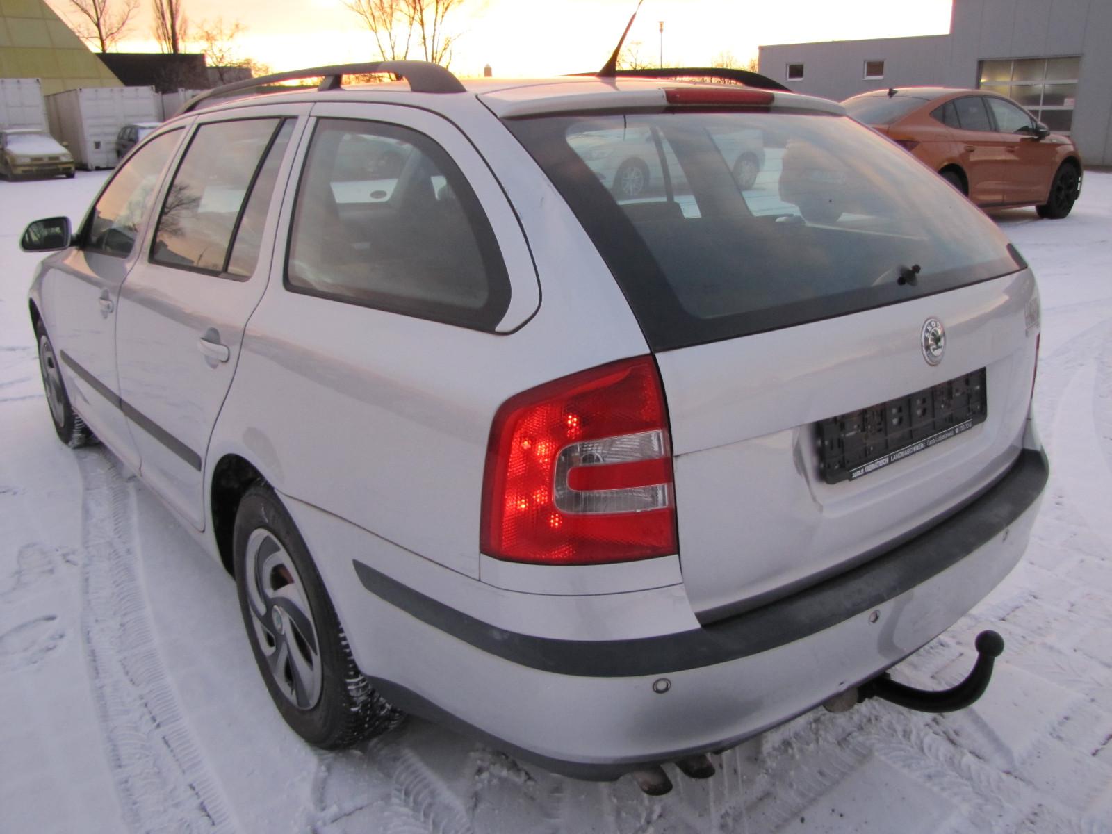 Skoda Octavia 2006 — interior