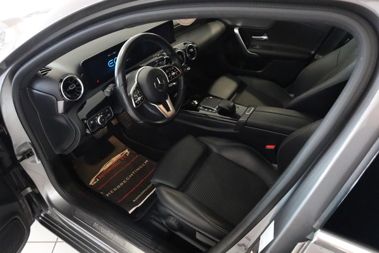 Mercedes-Benz A 250e Sportpaket,LED,Navi,MBUX,Temp,PDC,SHA,F1